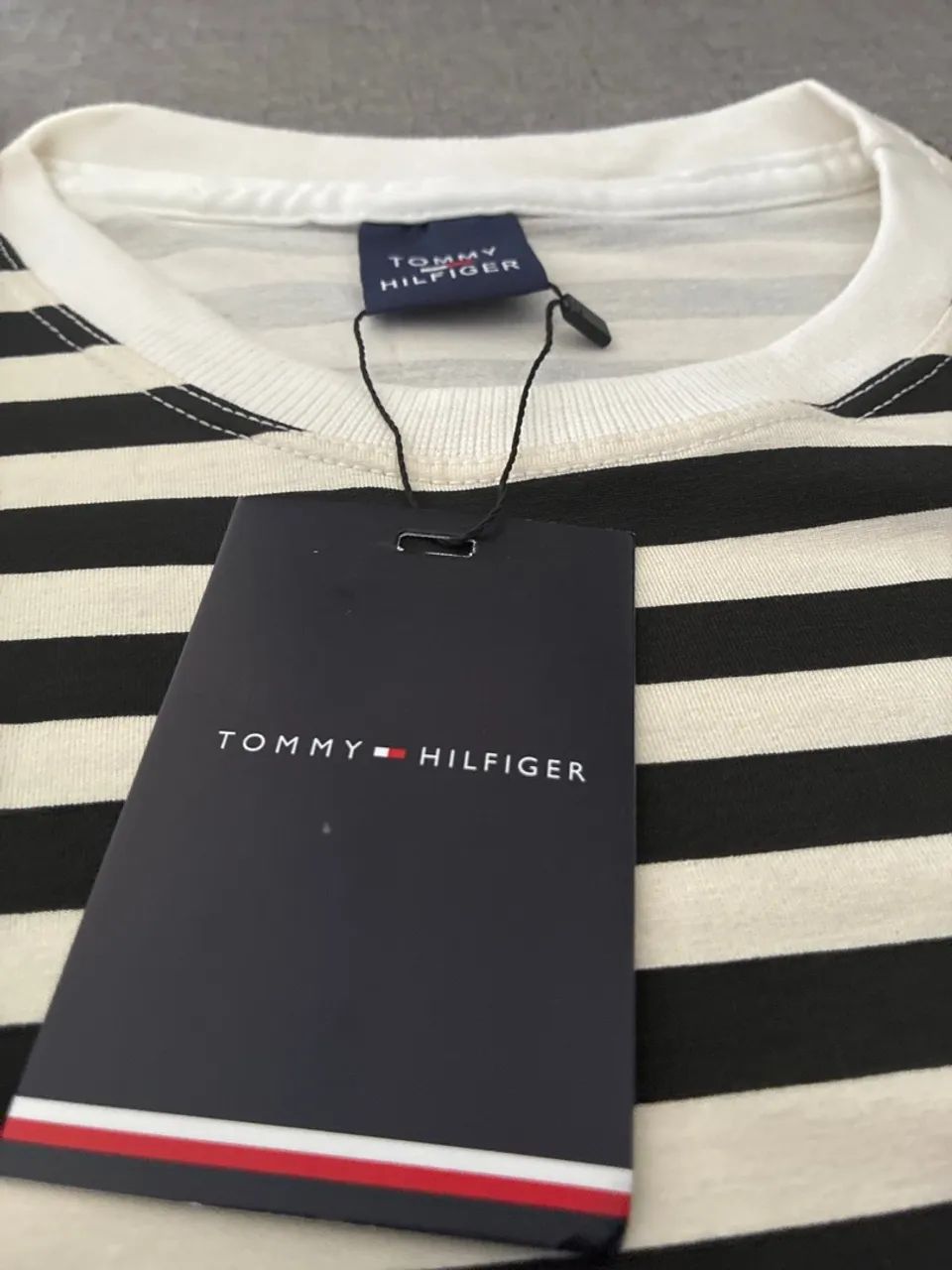 camisa tommy etiquetada!!! - Foto 3