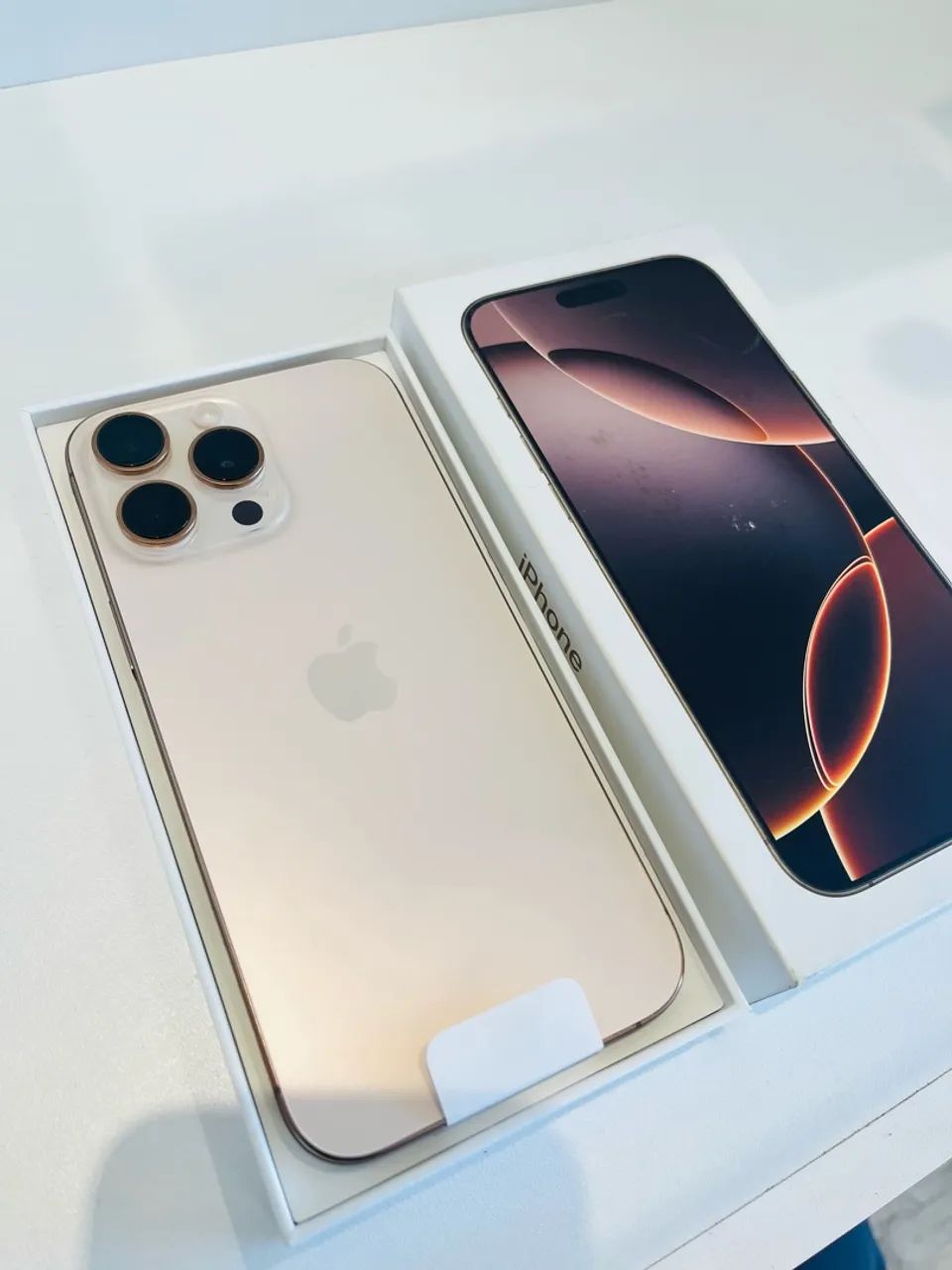 iPhone 16 pro Max semi novo 