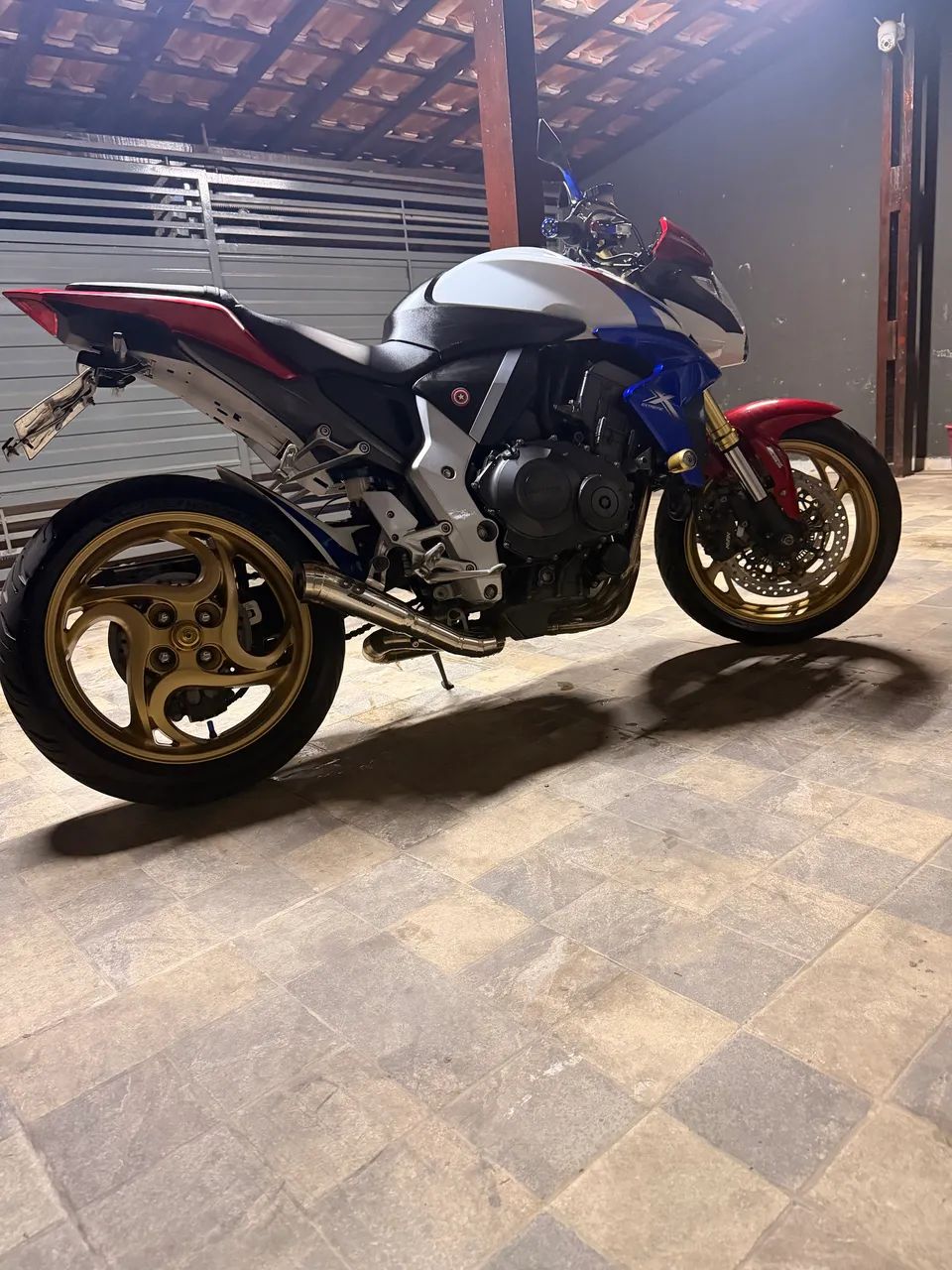 CB 1000r 