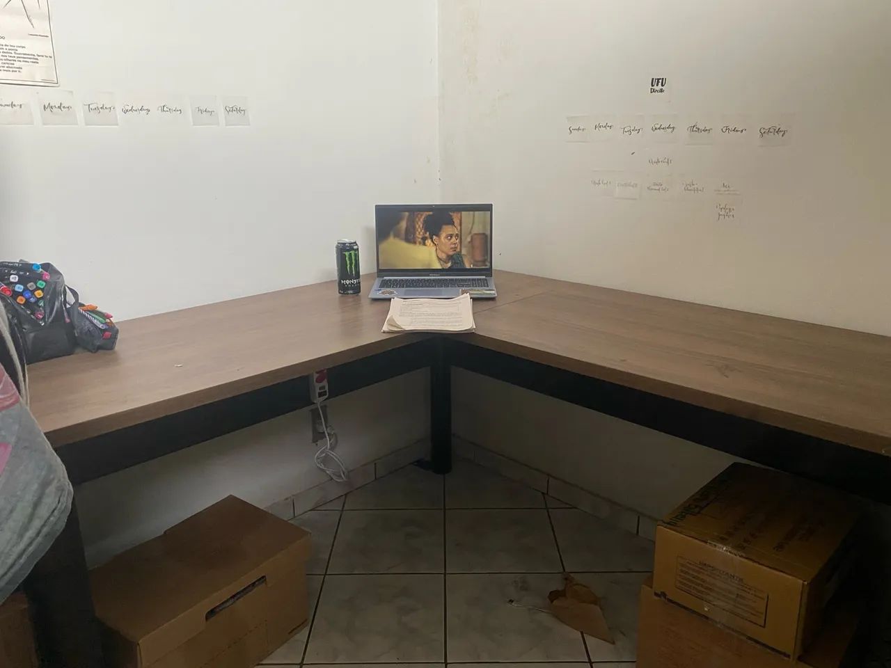 Mesa de Escritório 