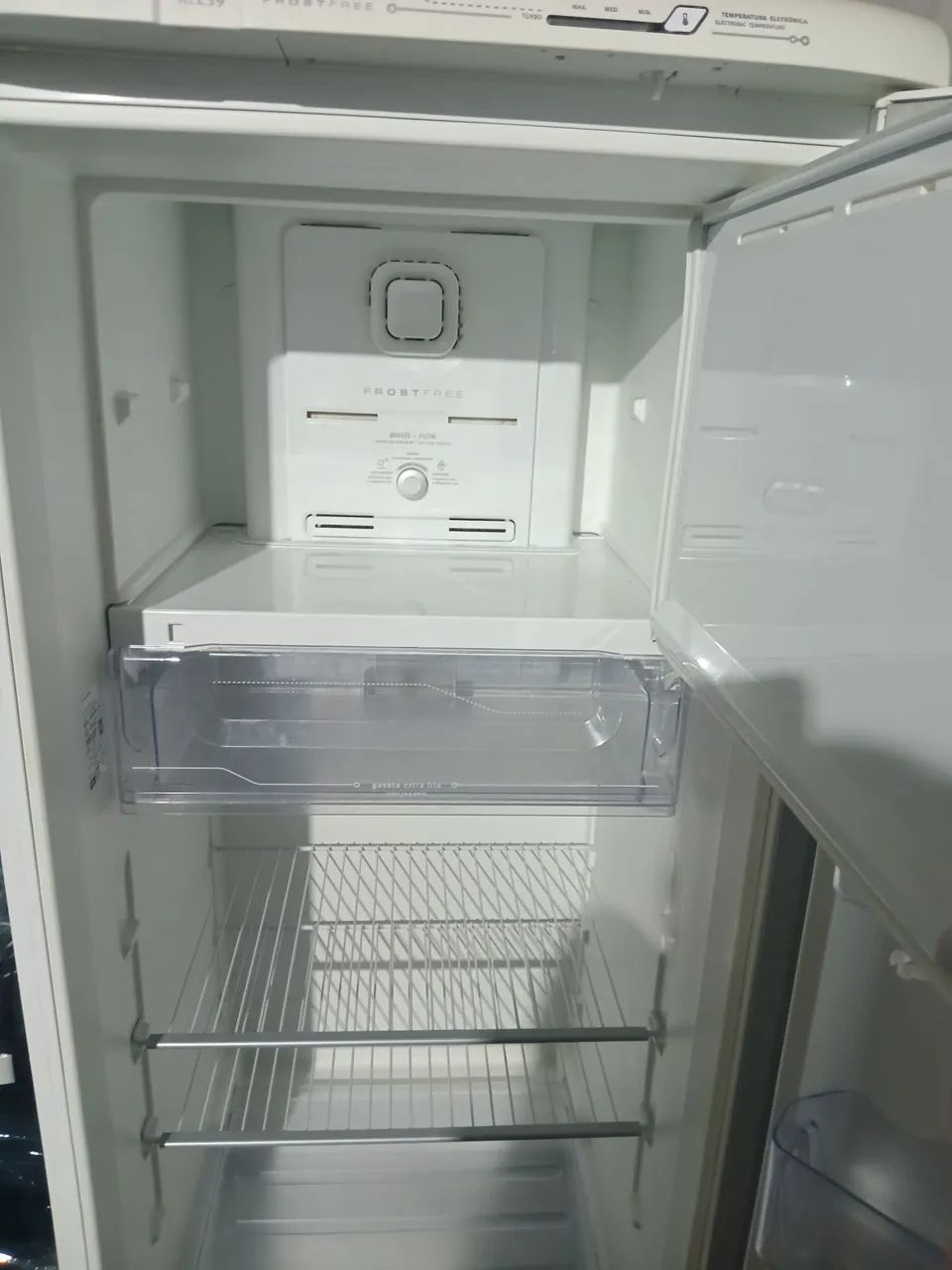 Geladeira front freezer 220 volts - Foto 3