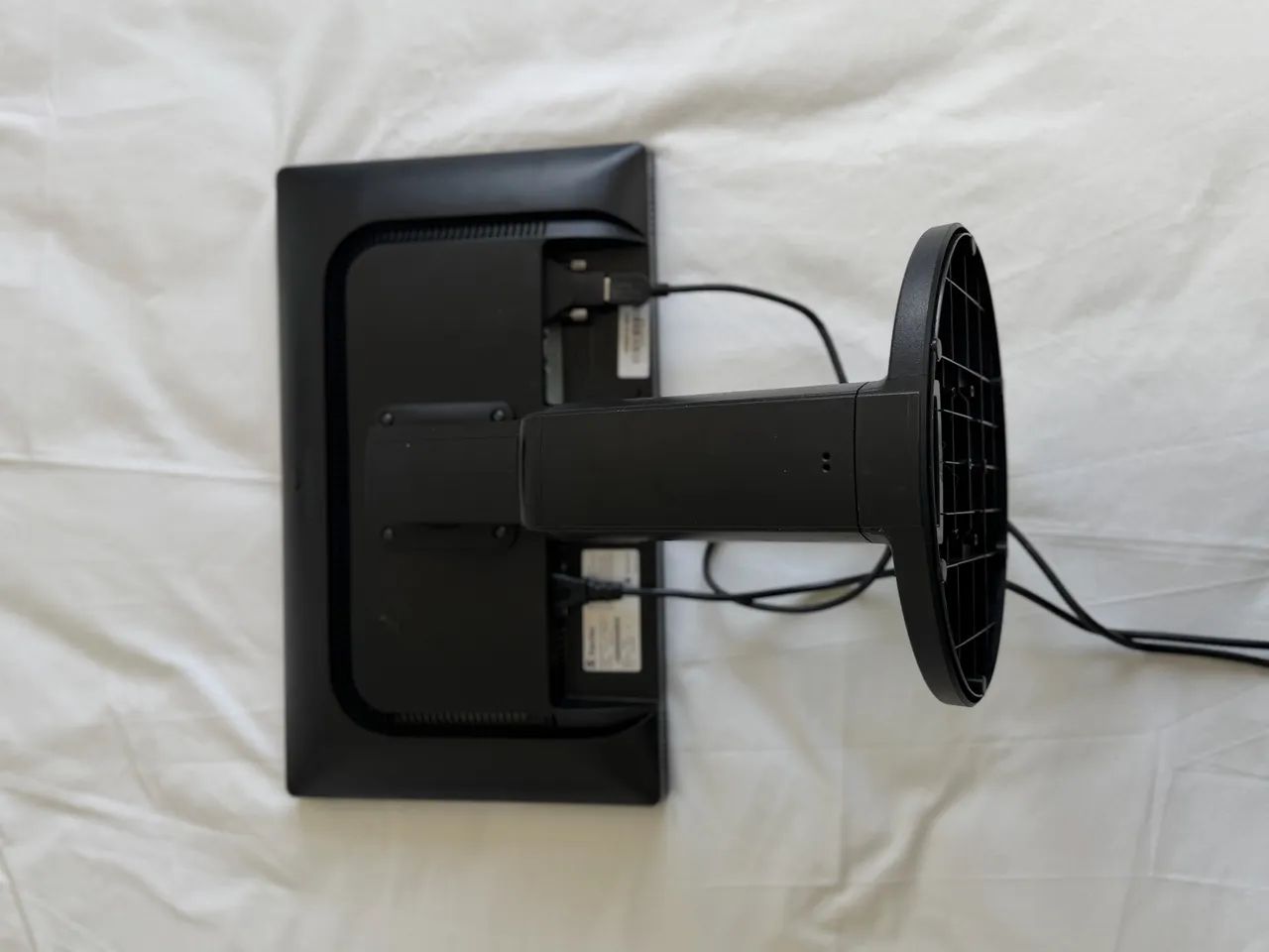 Monitor itautec led 19  - Foto 4