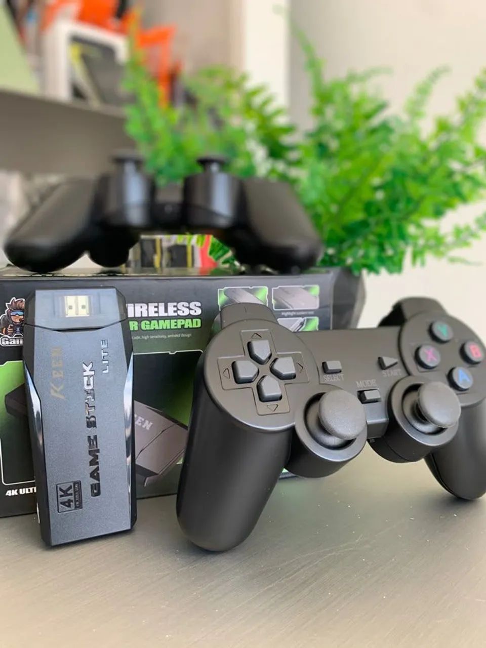 Game stick 4k video game portátil com mais de 20000 jogos e 2 Controles sem fio 
