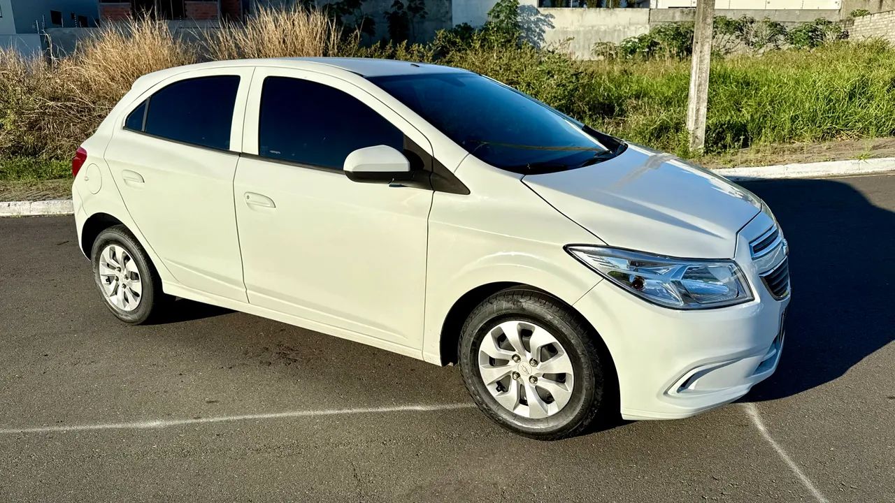 Chevrolet Onix JOY Hatch 1.0 8V Flex Mec. 4P 2017