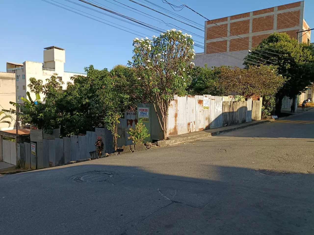 TERRENO DE ESQUINA EM SÃO GERALDO I