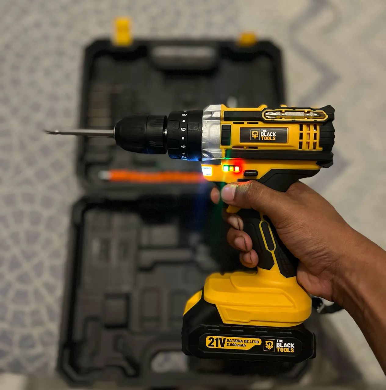 The Black Tools 21V