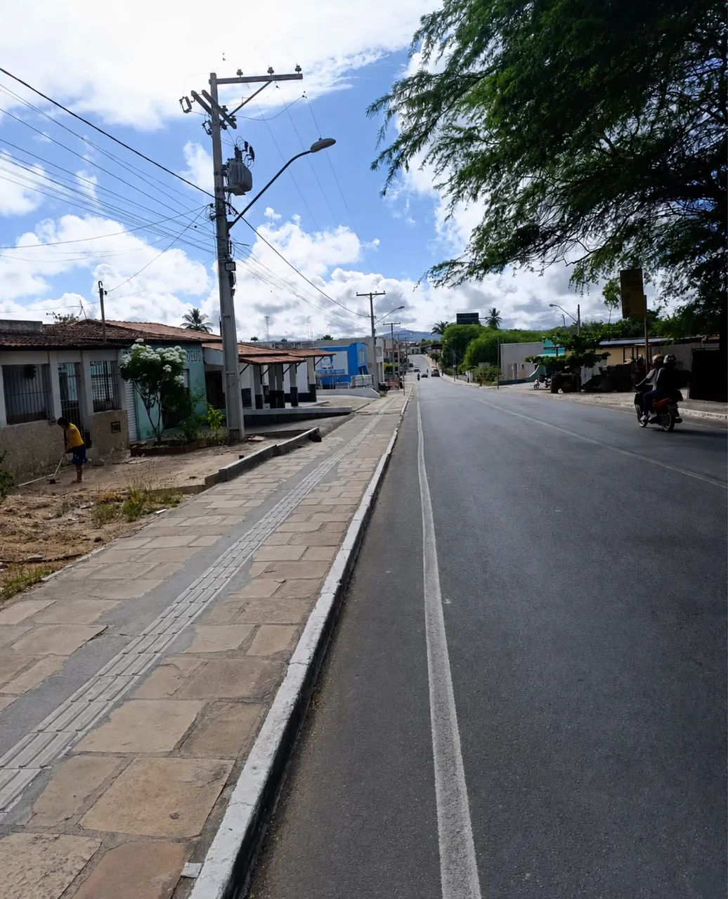 Prédio com Ponto comercial e Imóvel Residencial  - Foto 2