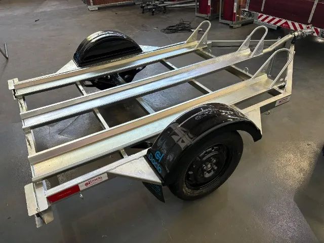 Carretinha para 3 MOTOS GALVANIZADA - À PRONTA ENTREGA - Foto 3