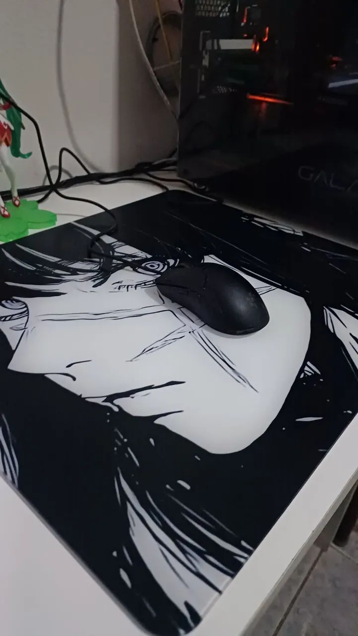 Mousepad de Vidro + Mouse Razer Viper Mini