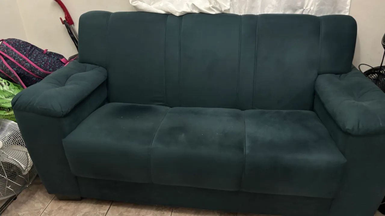 Sofá 3 Lugares Semi Novo - Impermeabilizado e Muito Conservado - Foto 4