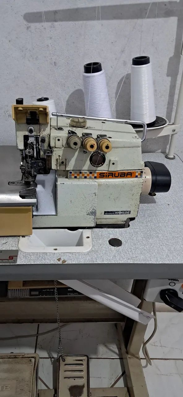 Vendo Overloque industrial SIRUBA 737D  - Foto 3