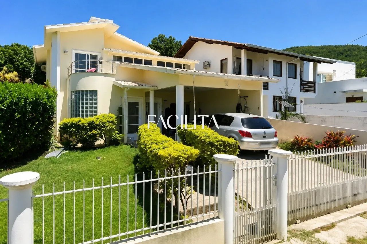 Casa com 3 quartos no bairro Campeche, Florianópolis.