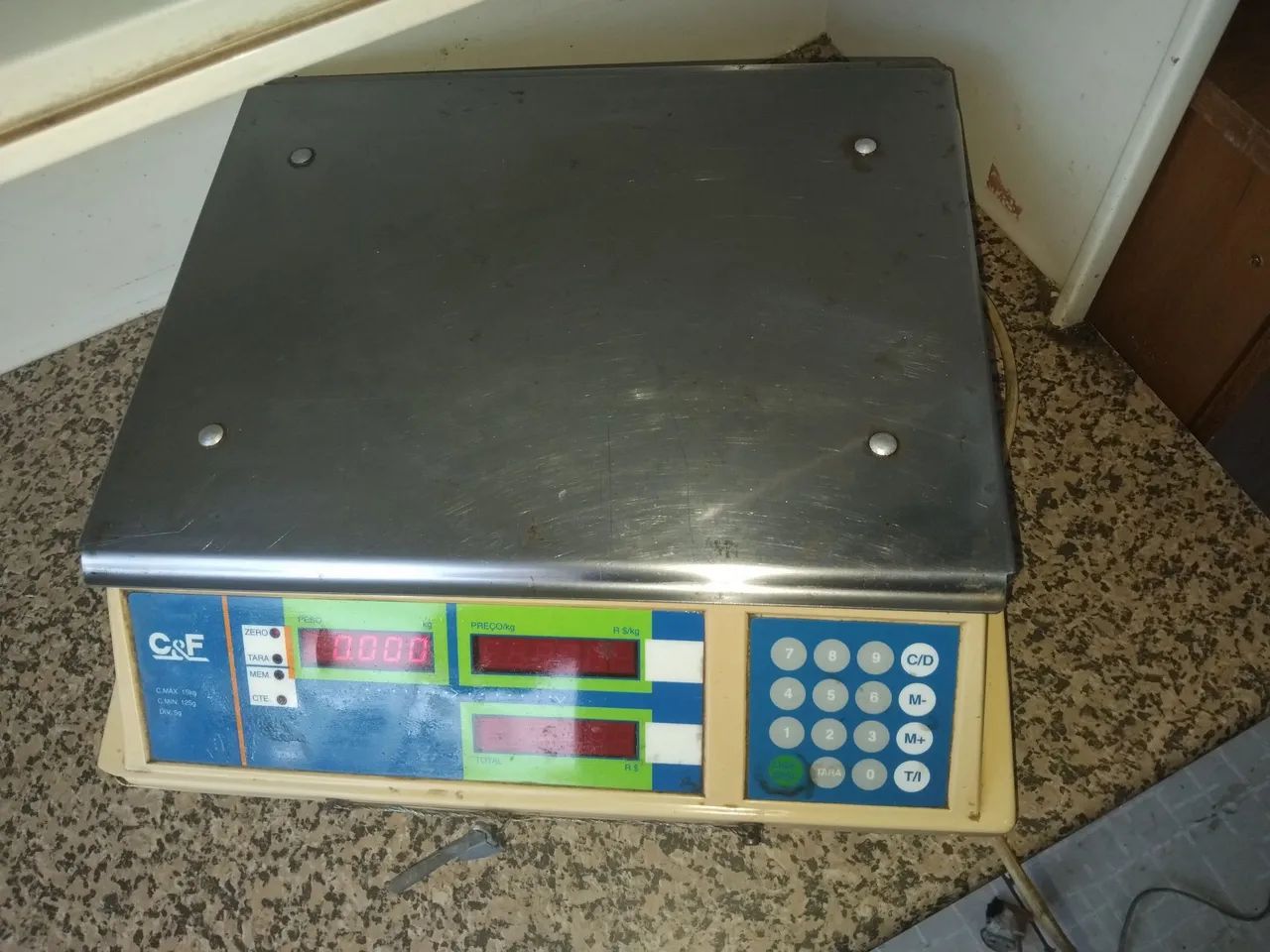 Balança degital 15klg.