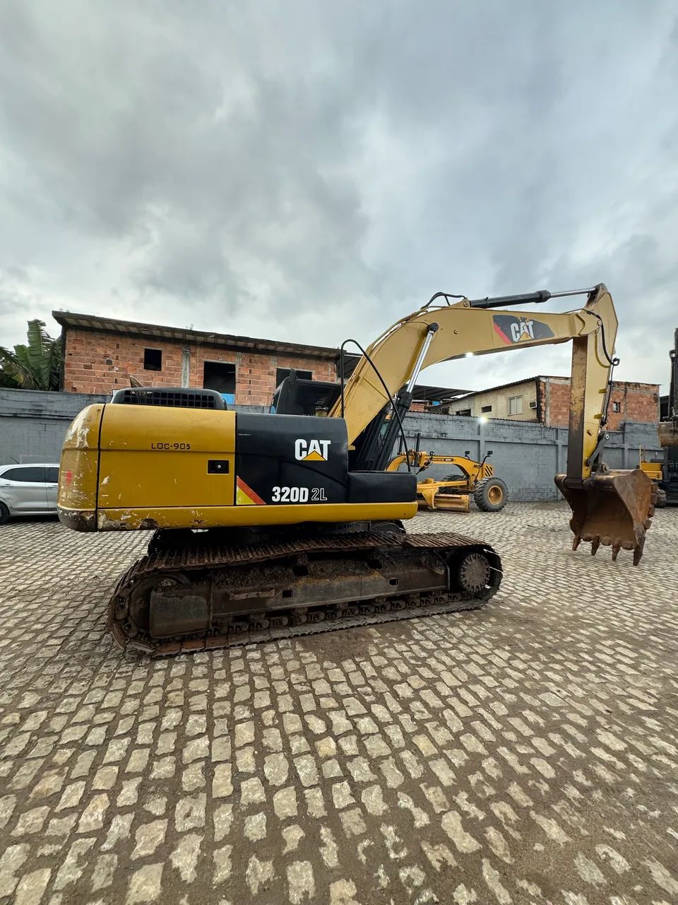 Escavadeira Cat 320D2L