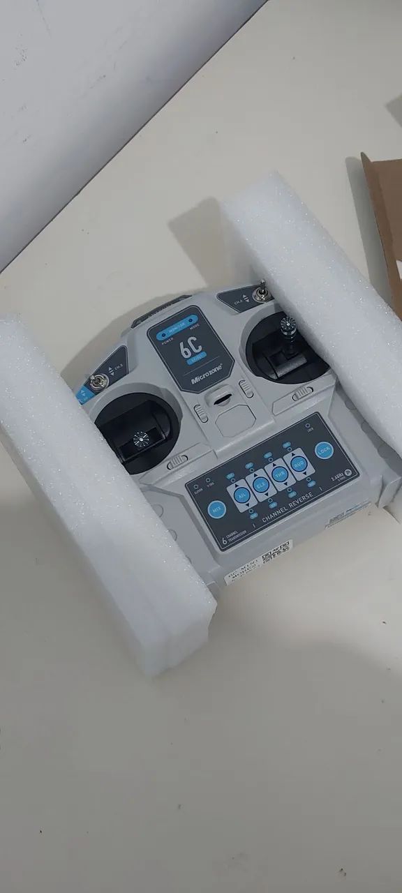 RÁDIO CONTROLE AEROMODELO 2.4
