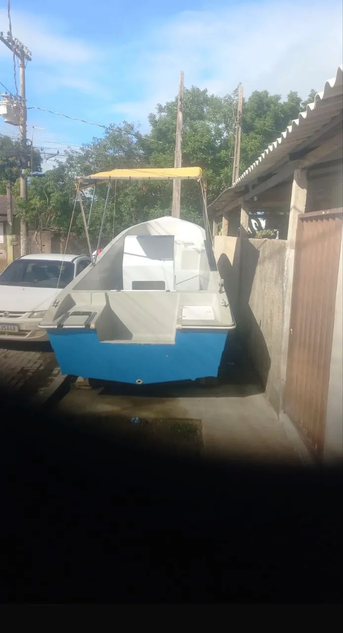 Lancha FR720 - Somente casco e Carretinha  - Foto 2