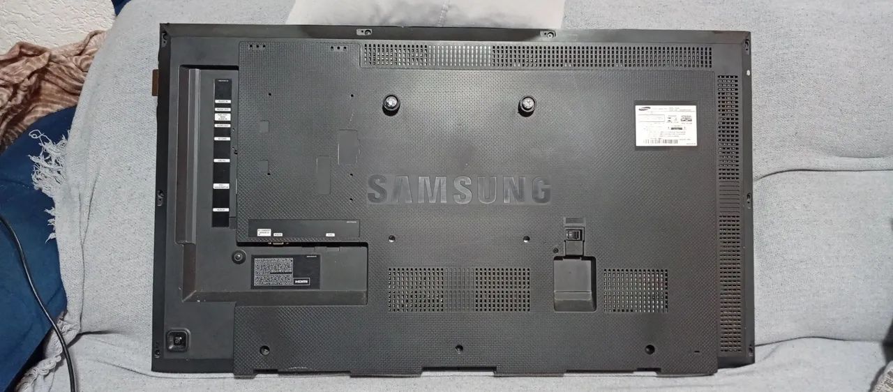 Monitor Samsung 40 polegadas led uso profissional color display  - Foto 4