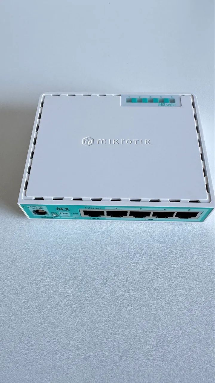 Mikrotik RB750Gr3 - Foto 5