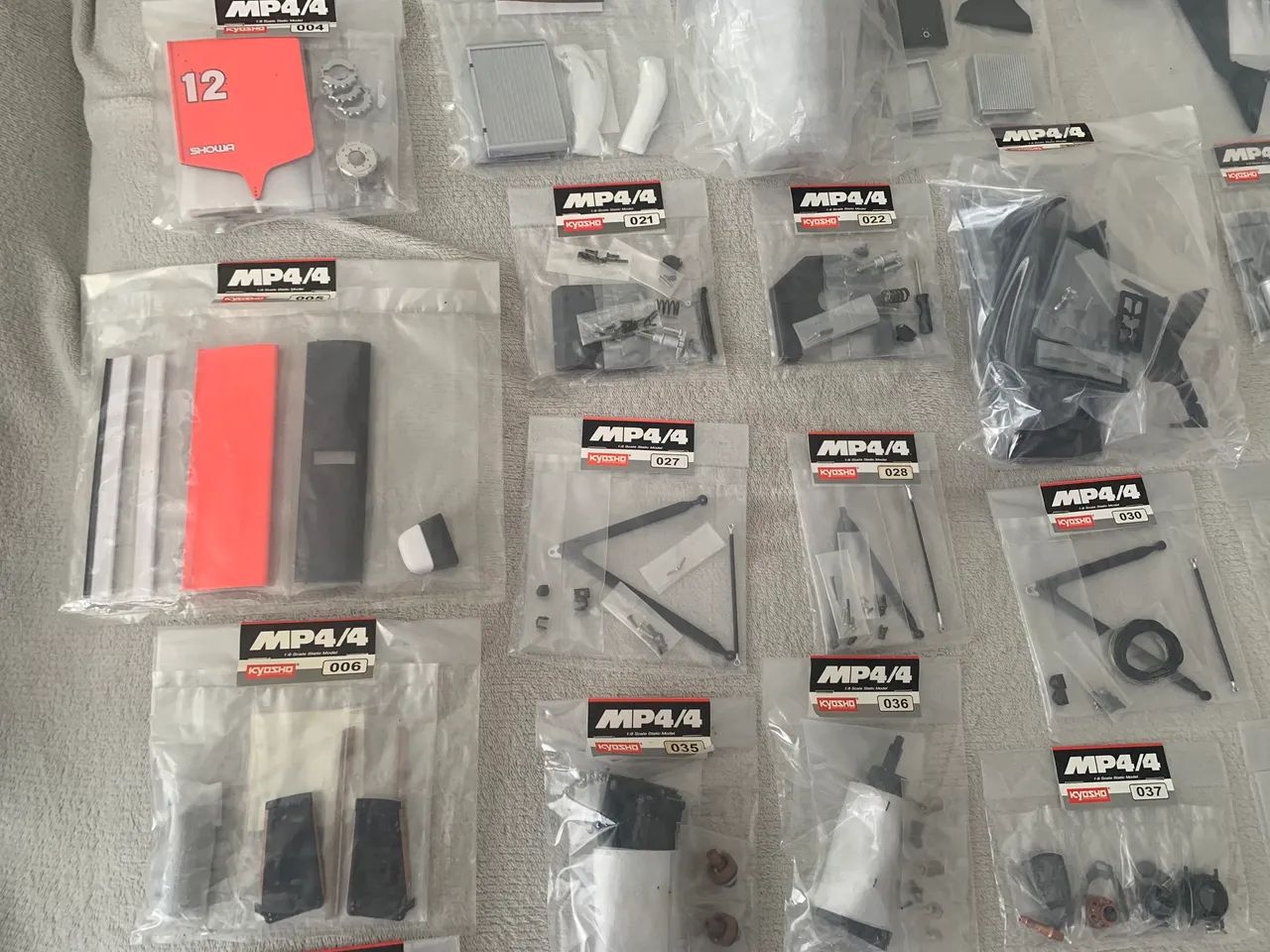 Fascículos Diversos - Mclaren MP4/4 Senna Deagostini - Foto 3