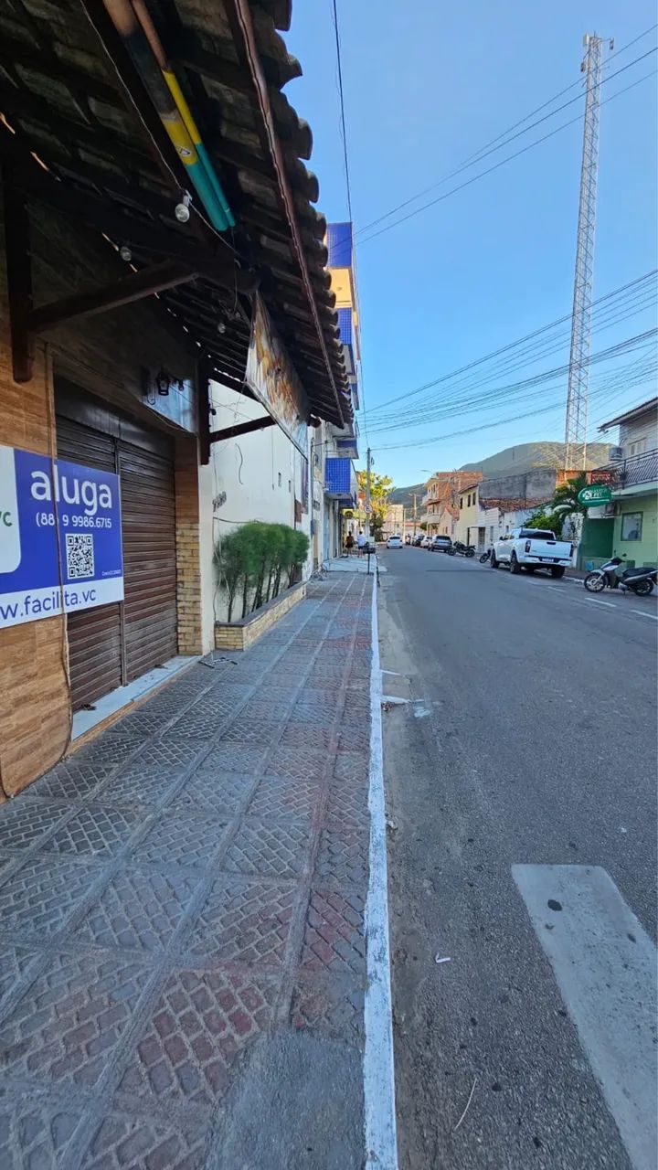 Ponto / Prédio Comercial no Centro com 6 Salas e Salão Térreo Amplo - Foto 4