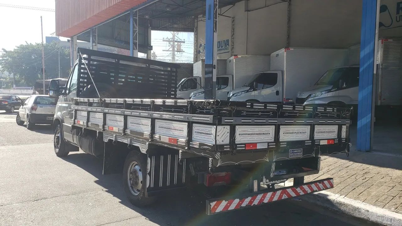 Iveco 35s14 2011 - Foto 4