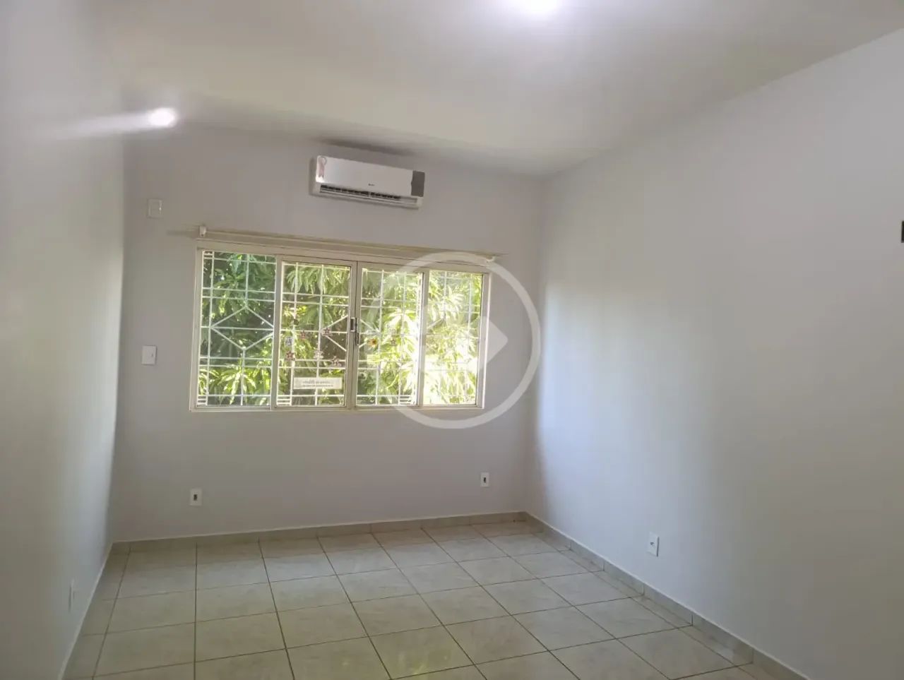 Sobrado para alugar em Palmas, no Plano Diretor Sul. Com 360 m², 4 quartos codigo: 366957 - Foto 2