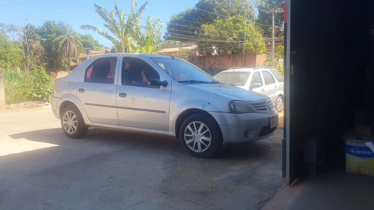 Renault Logan Expression Hi-flex 1.6 8V 4P 2009 - Foto 4