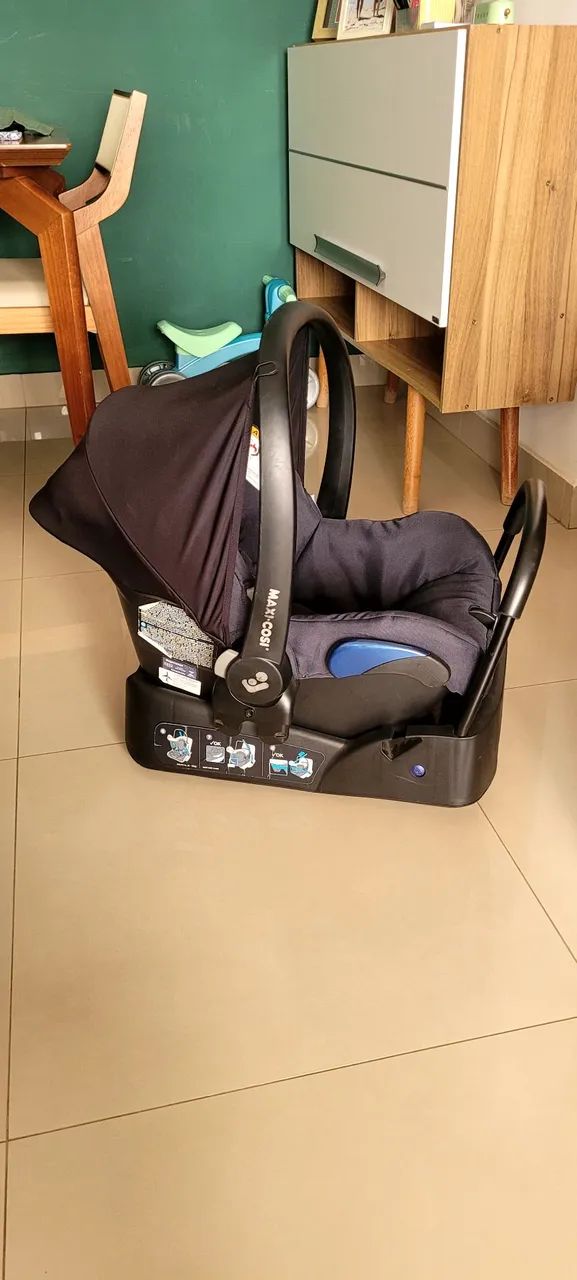 Carinho e bebê conforto maxi cosi