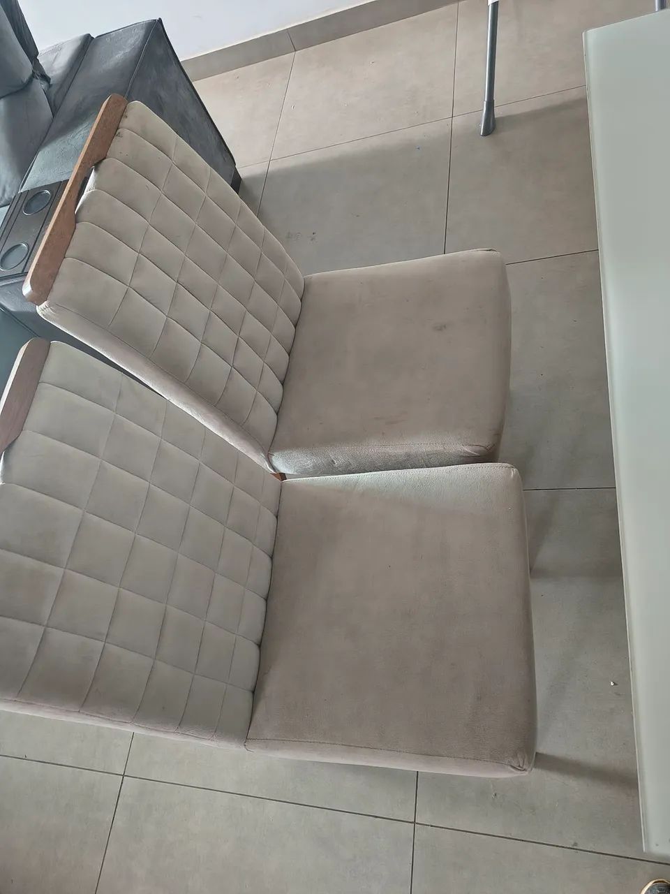 Mesa de vidro 4 cadeira com estofado  - Foto 2