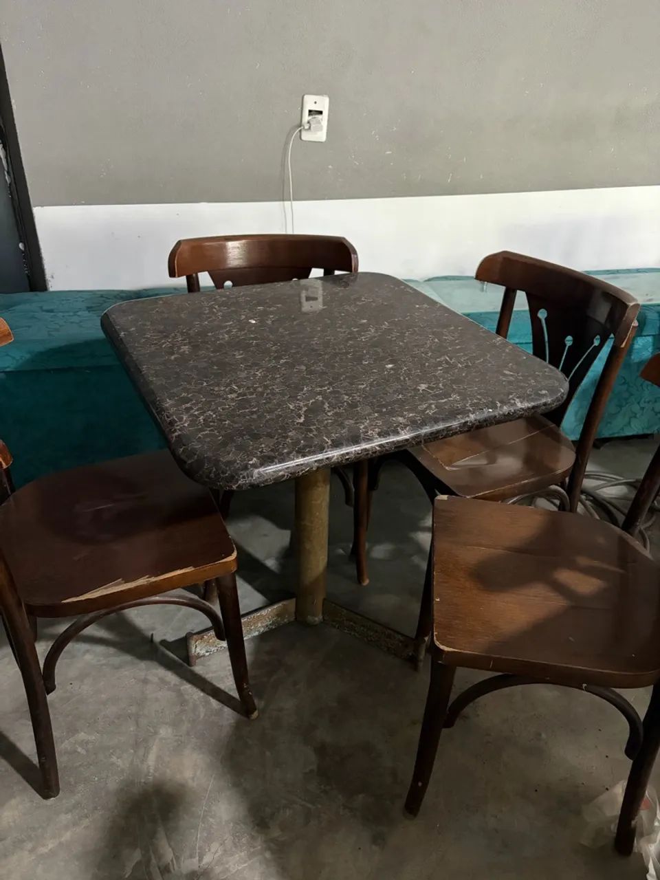 Conjunto 6 mesas e 24 cadeiras para bar, restaurante e negócios  - Foto 2