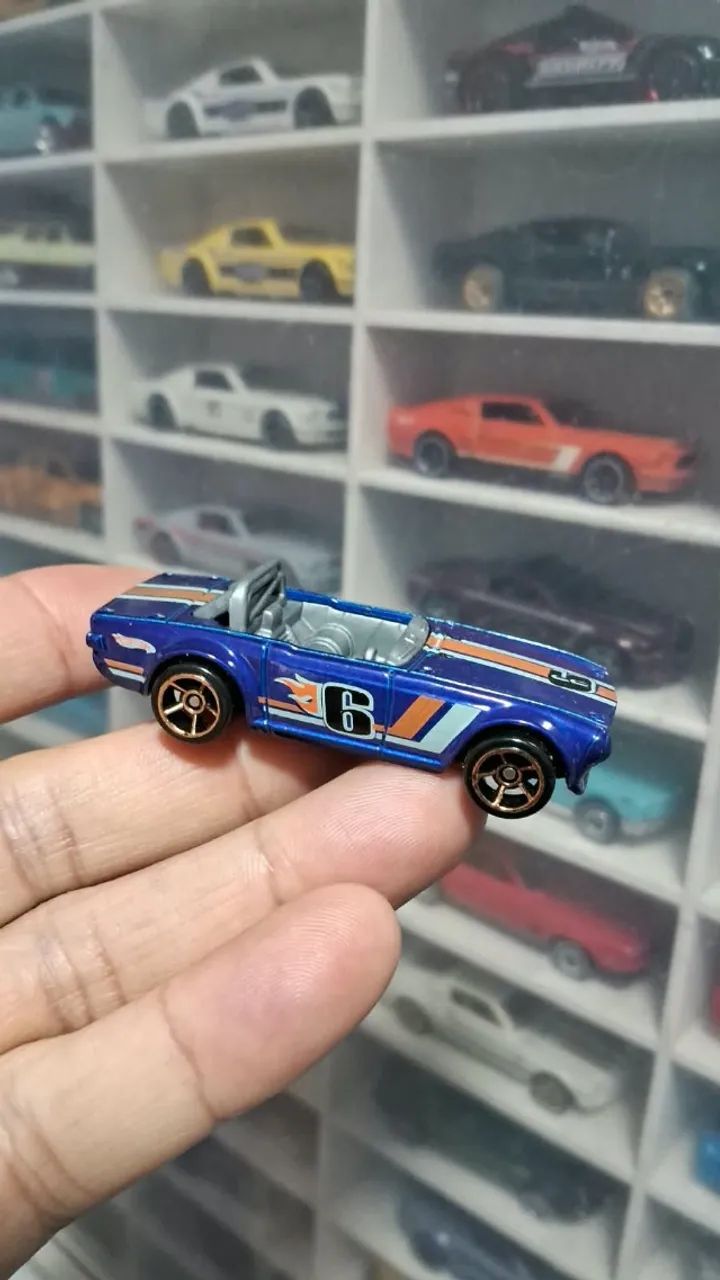 Hot Wheels Triumph TR6