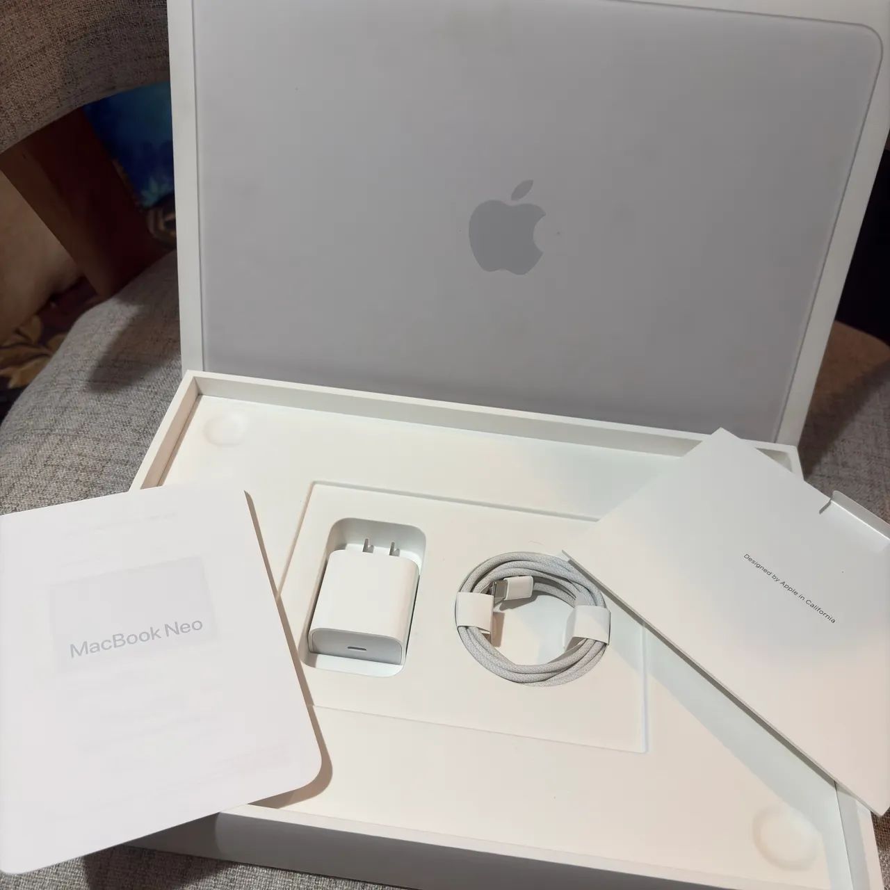 MacBook Neo (512gb SSD) Silver Garantia Apple Junho/2027