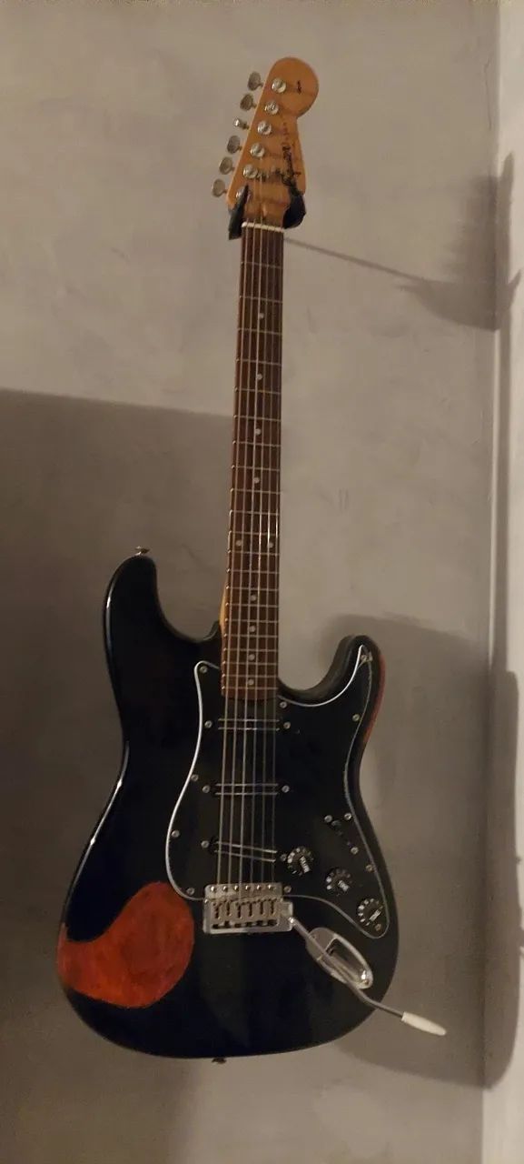 Guitarra squier com upgrades