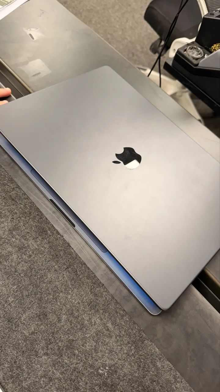 MacBook Pro M3 Pro 16? 18GB 512GB  - Foto 2
