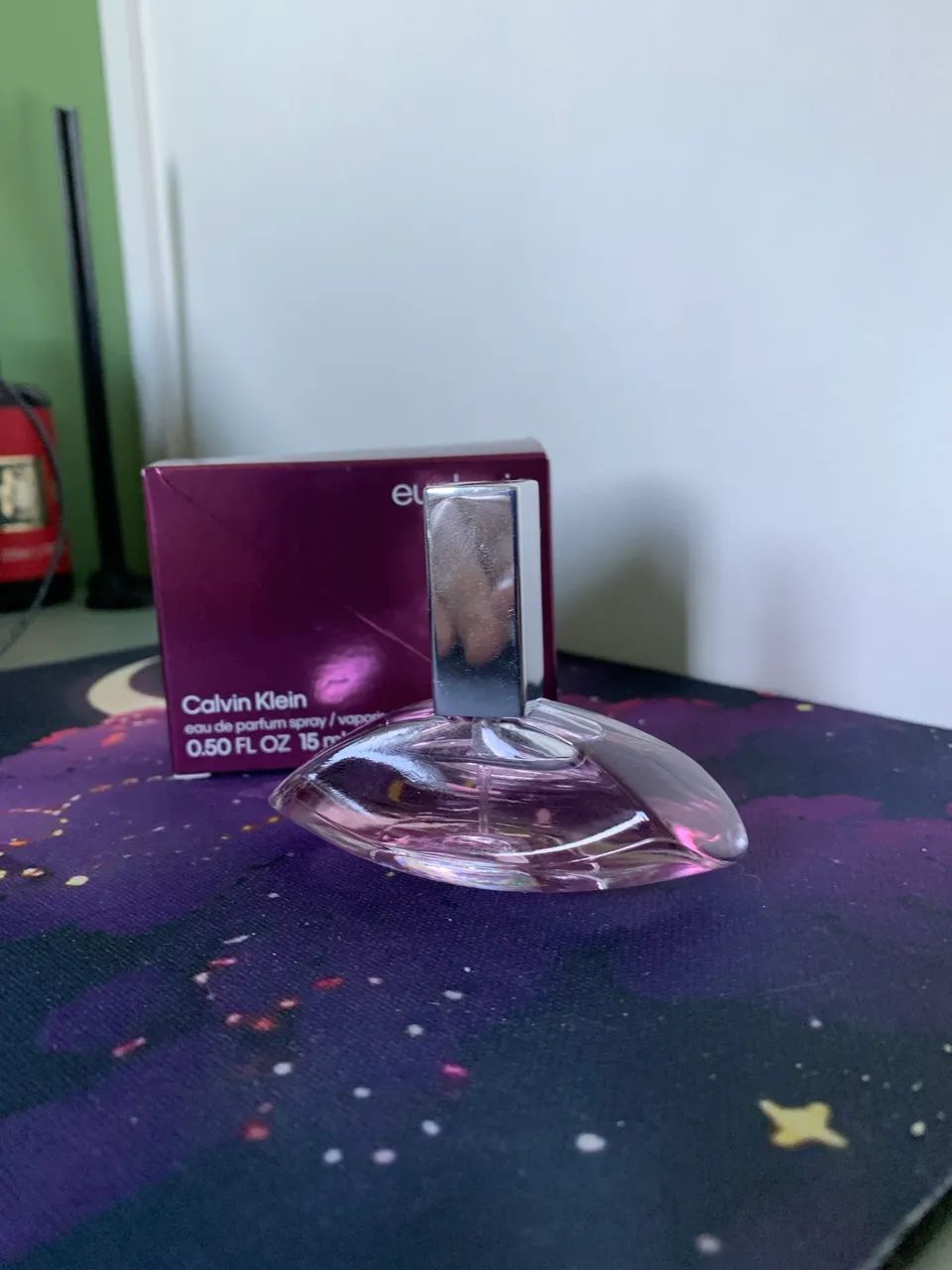 MINIATURA EUPHORIA - EAU DE PARFUM SPRAY - CALVIN KLEIN - 15ML  - Foto 3
