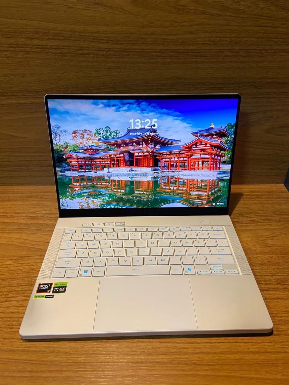 Notebook Asus Ryzen 9 RTX 5060 EXCELENTE 