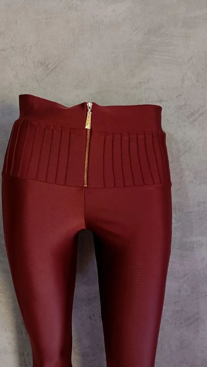 Look do brechó renove select, Instagram: @renoveselect  - Foto 3