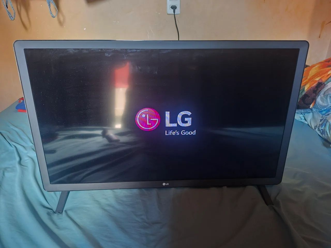 Vendo esta Tv LG 32  - Foto 2