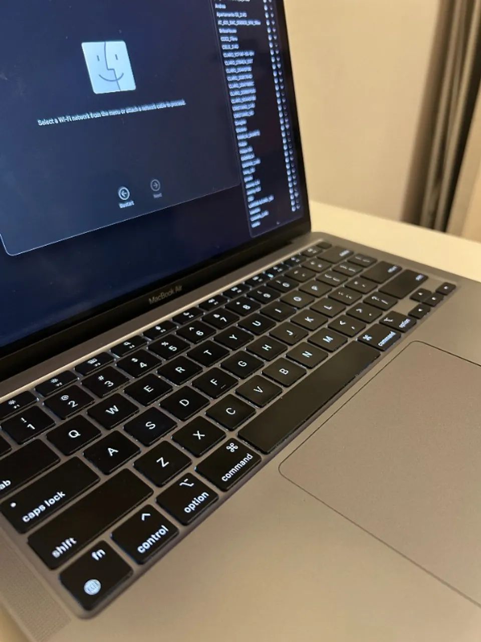 M1 MacBook Air 2020 メモリ16G ストレージ512G MacBook Air M1 (2020) - 16GB RAM + 512GB SSD | Configuração TOP