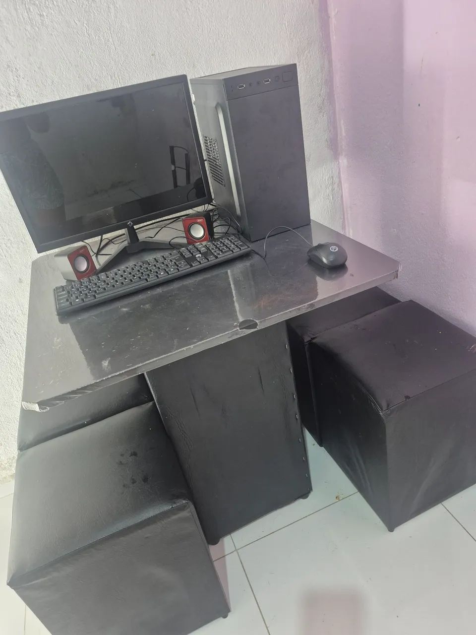 Vende mesa com 4 puff  - Foto 2