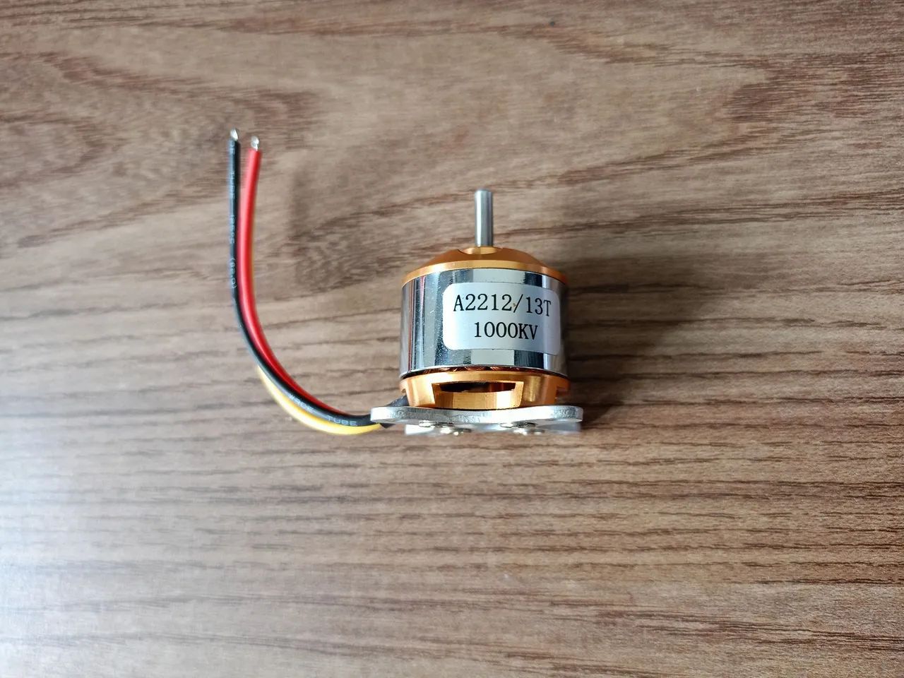 Motor brushless 1000kv aeromodelo  - Foto 2