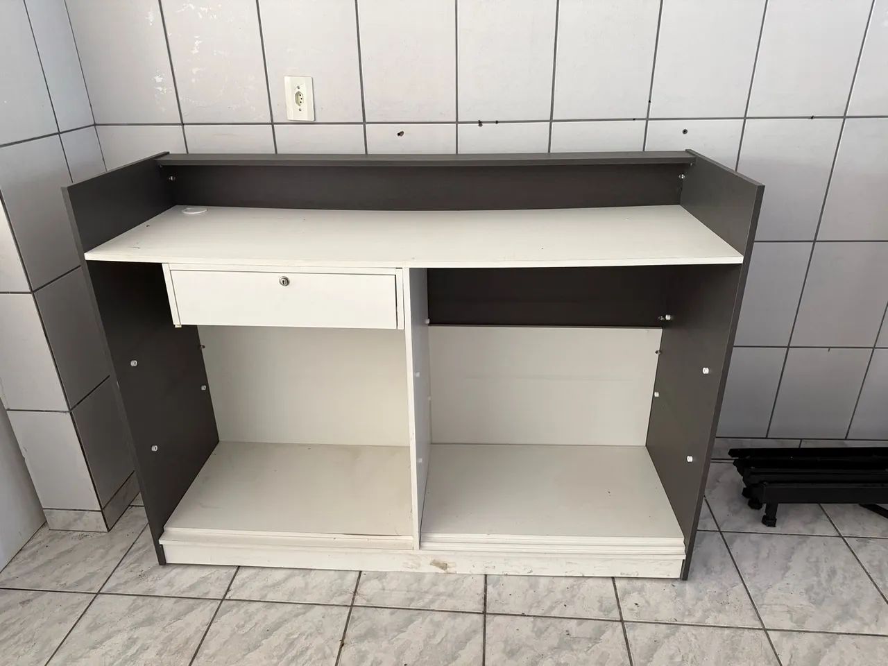 Balcão para loja em L - Foto 2