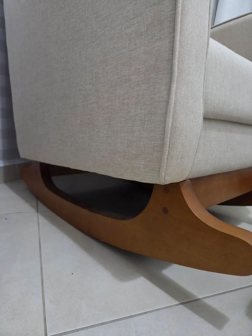 Poltrona amamentação com puff - Foto 4