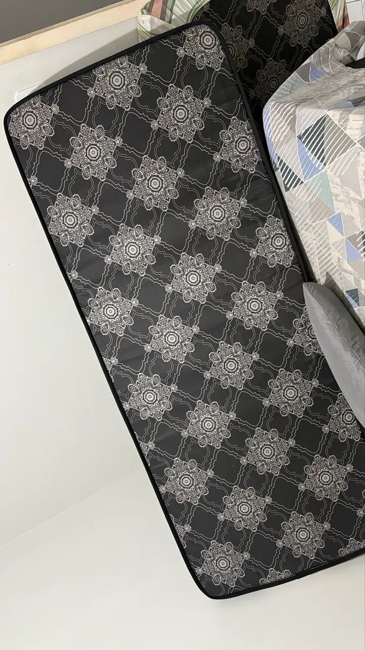 Vendo colchão solteiro 