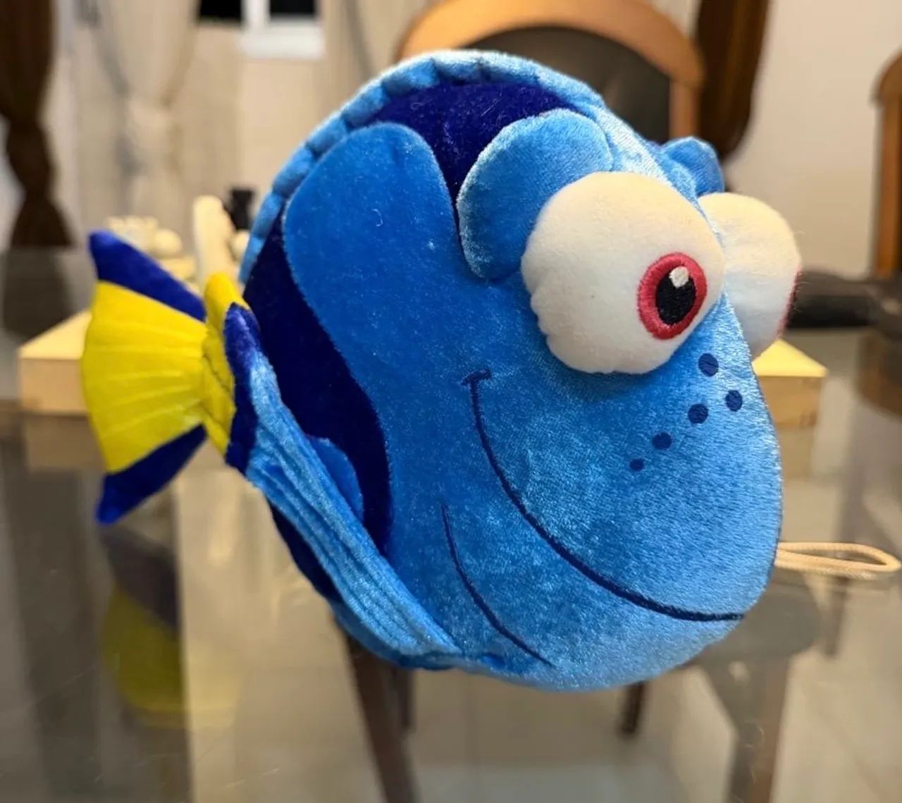 Dory, dos filmes Procurando Nemo e Procurando Dory da Disney/Pixar. 