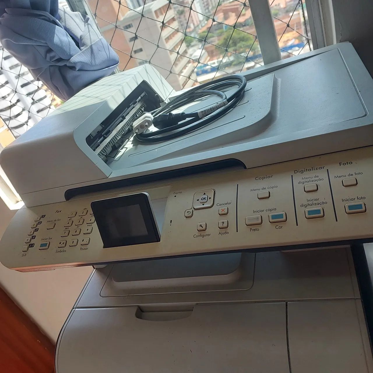 Impressora HP Laserjet CMI1312nfi MFP - Foto 4