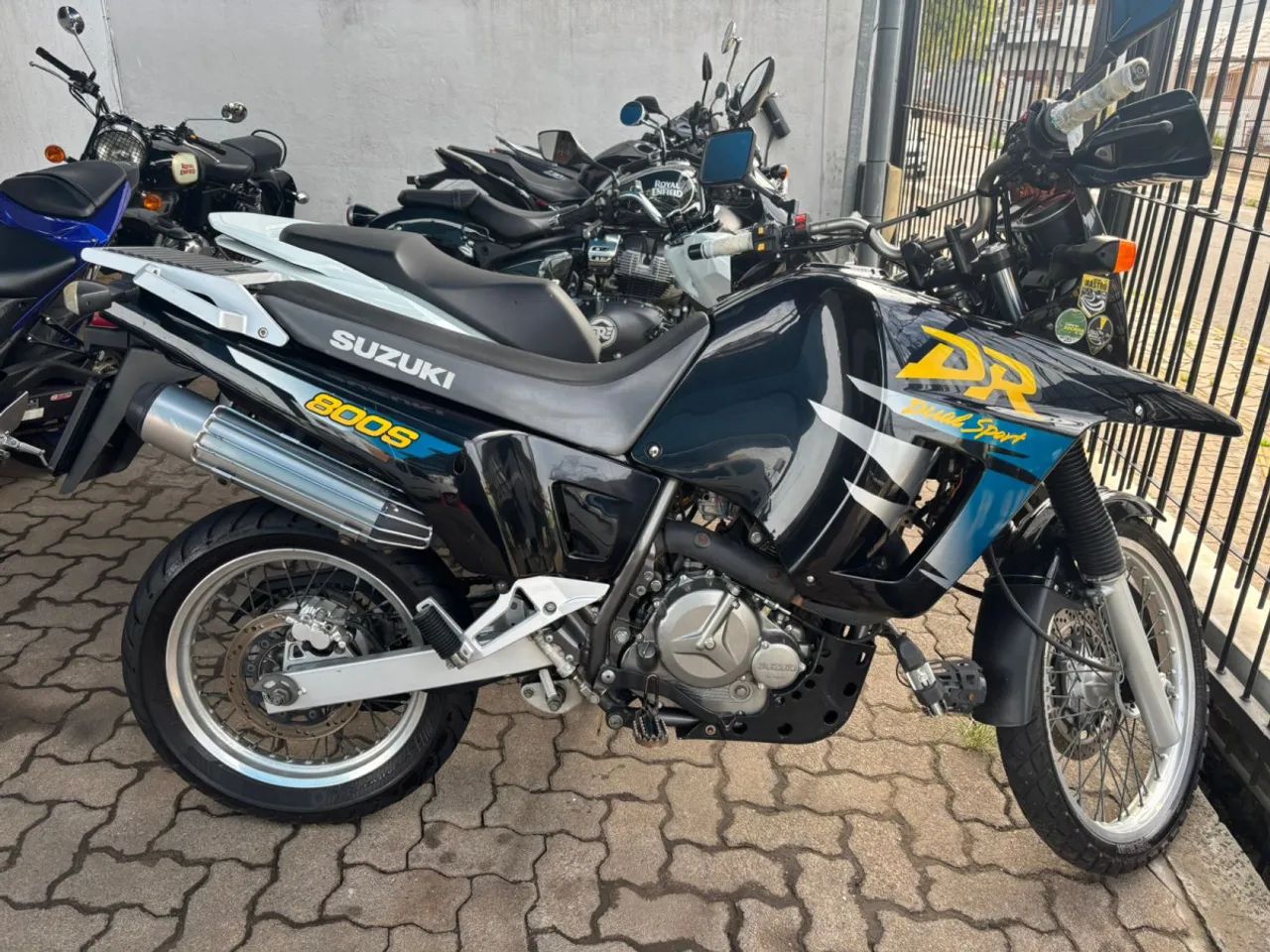 ドルトムント 97-98  Suzuki 800 S 1999 - 1482762849 | OLX