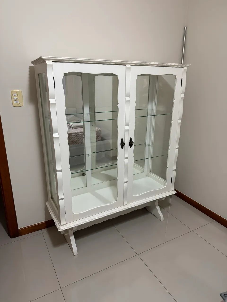Refurbished china cabinet – antique solid wood furniture