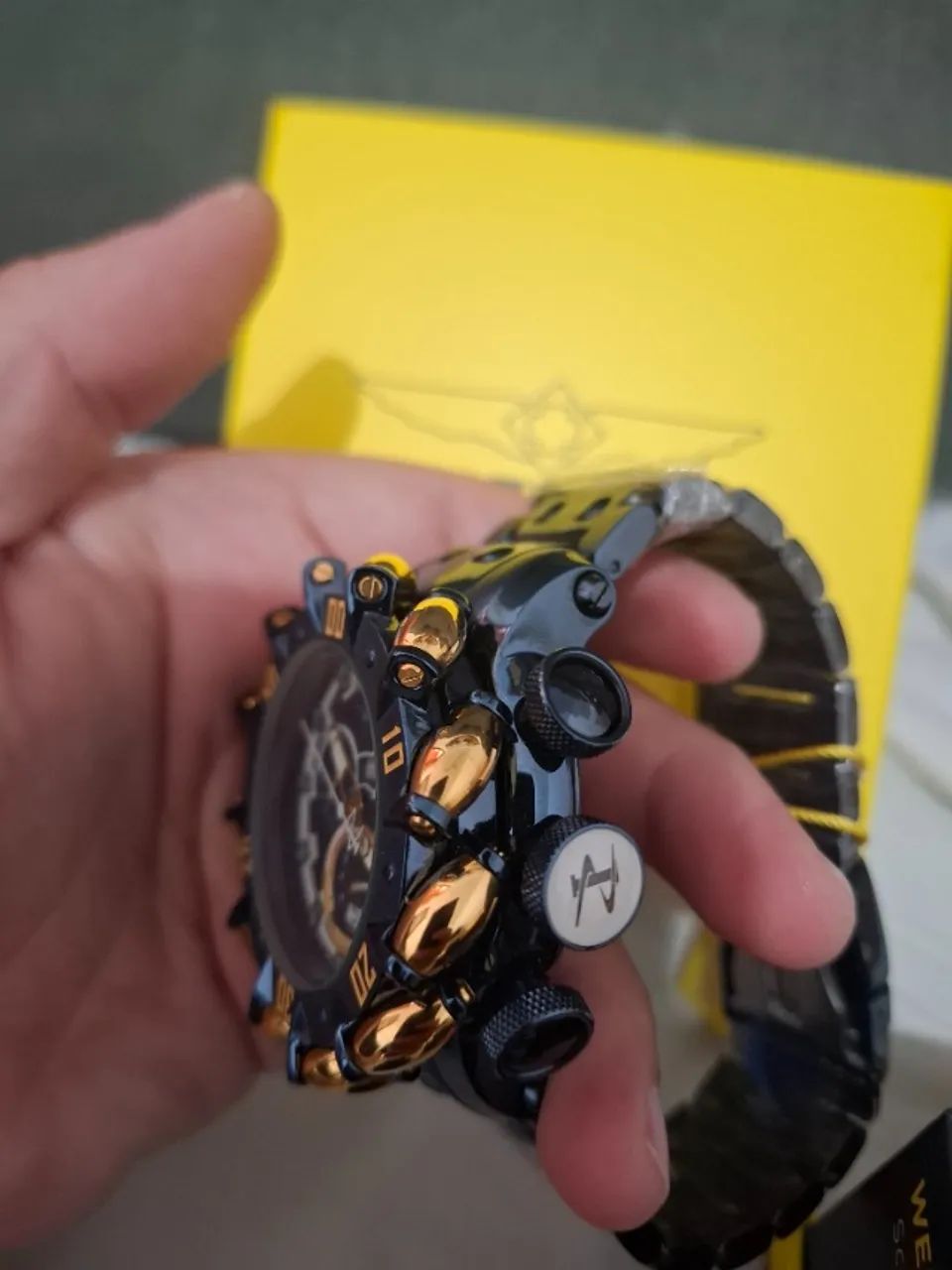 Relógio INVICTA RESERVE HYPER BEAST GOLD LABEL MULTIFUNCIONAL  - Foto 5