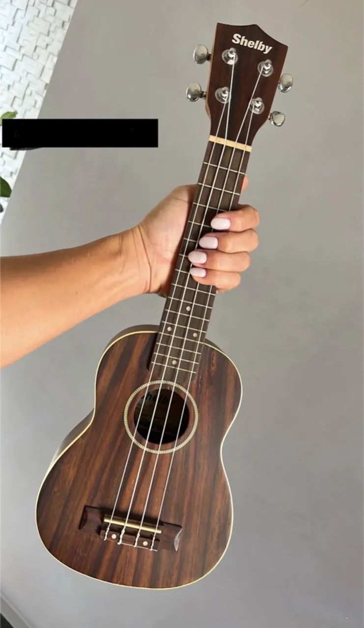 Ukulele shelby